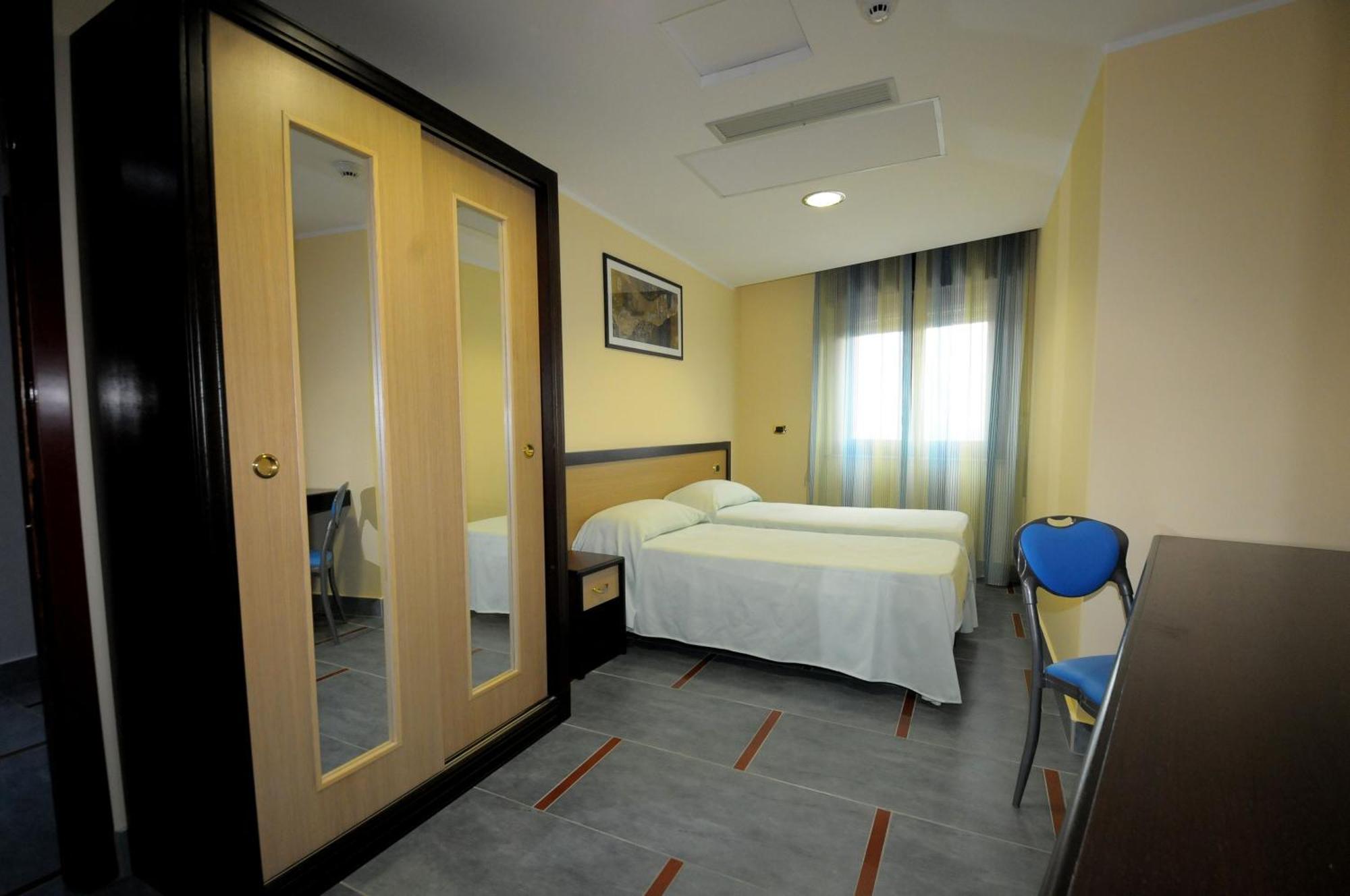 Grand Hotel Paradiso Catanzaro Værelse billede